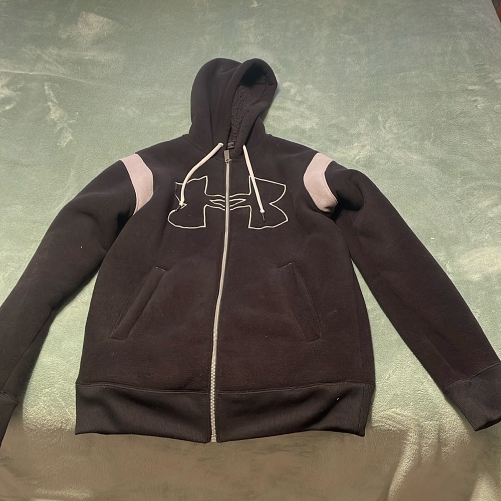 Super soft and warm Under Armour Jacket - worn a few times.
